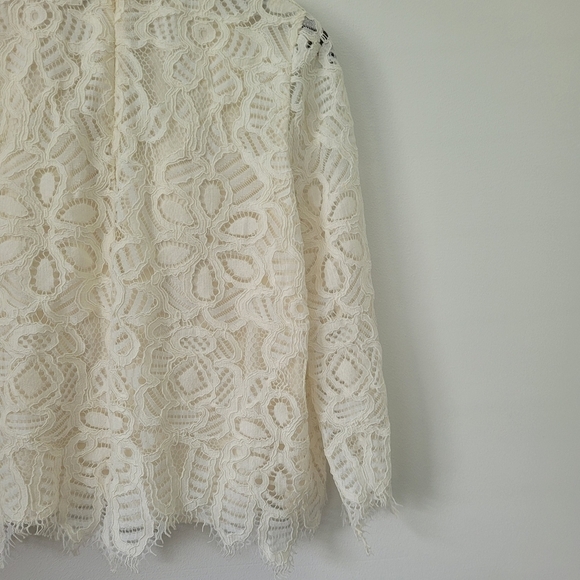 Alexis Waverly Lace Blouse Long Sleeve in Ivory Size Medium - Picture 14 of 16